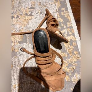 Alexander Wang 4 inch heel stilleto in suede camel color. Gently used.
